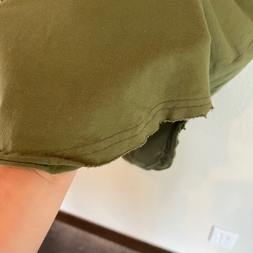 Alphalete Fitted Short Sleeve Athletic T-Shirt, Women's Size small olive green - Image 4