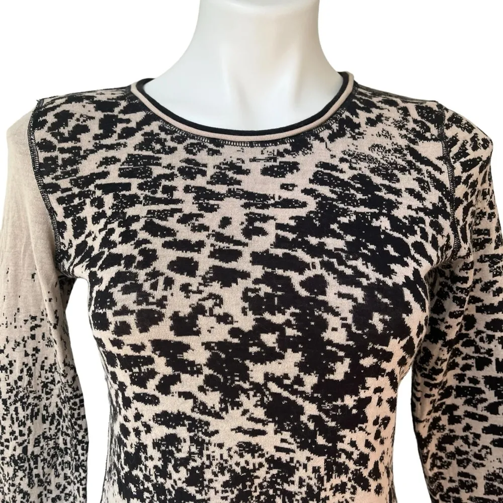 NIC+ZOE Kingdom Sweater Top Animal Print in Neutral Mix, Sz PM - Image 9