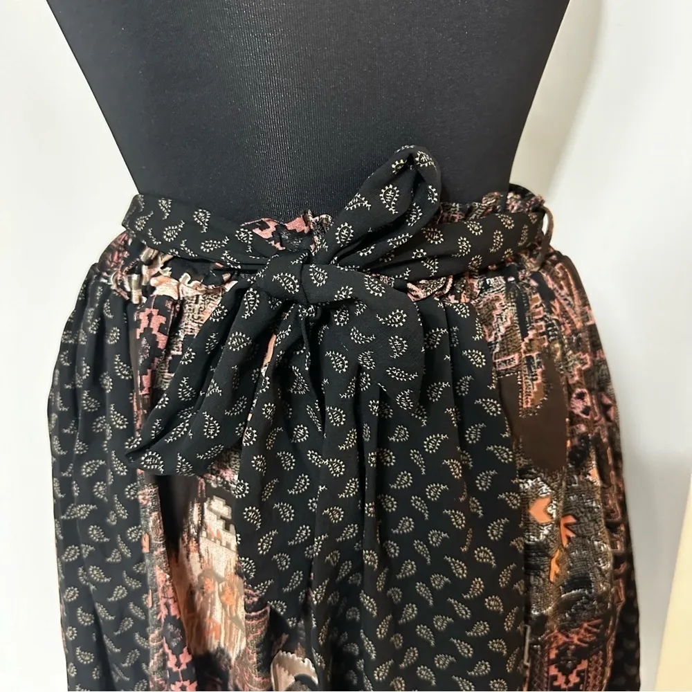 Boho Print Short Skirt in Size Large Brown - Image 2
