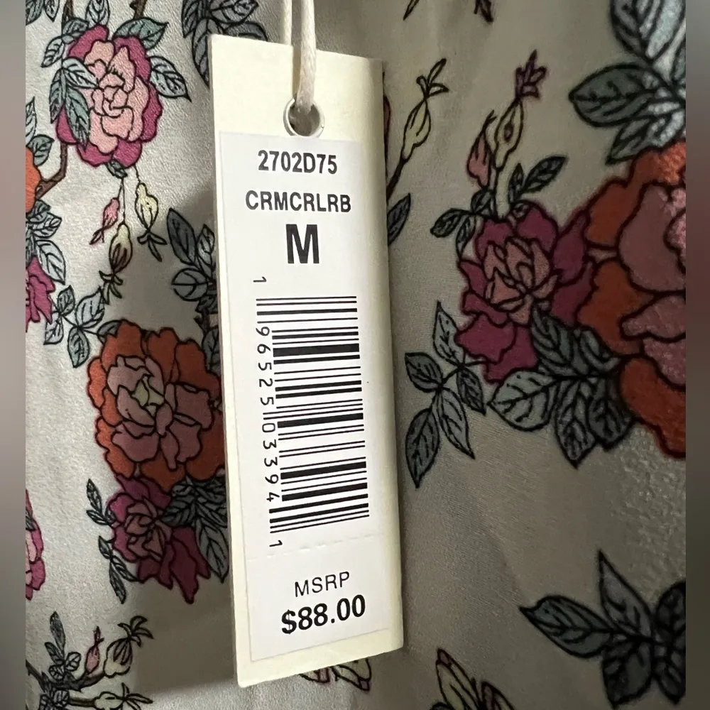 Max Studio Floral Cold Shoulder Top Size Medium MSRP $88 NWT - Image 4