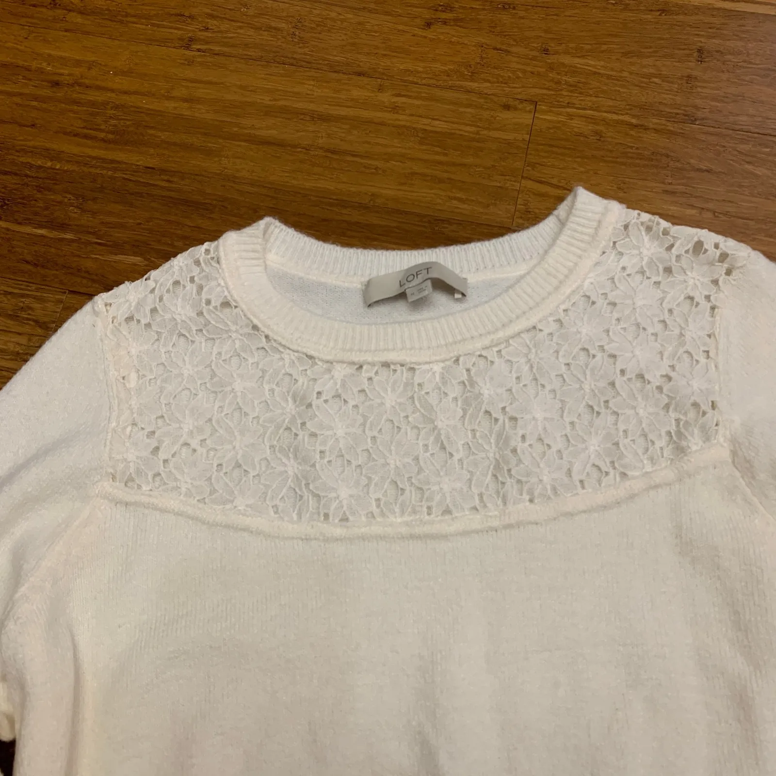 LOFT Lace Yoke Sweater Womens Size Medium Ivory Cream‎ Knit Pullover Long Sleeve - Image 2