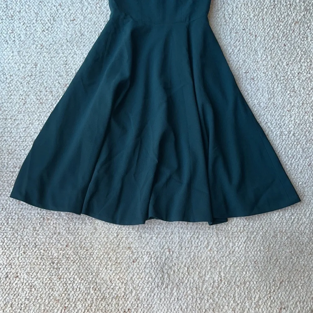 Dress the Population Catalina Fit Flare V-Neck Crepe Dress Pine‎ Green Small - Image 6