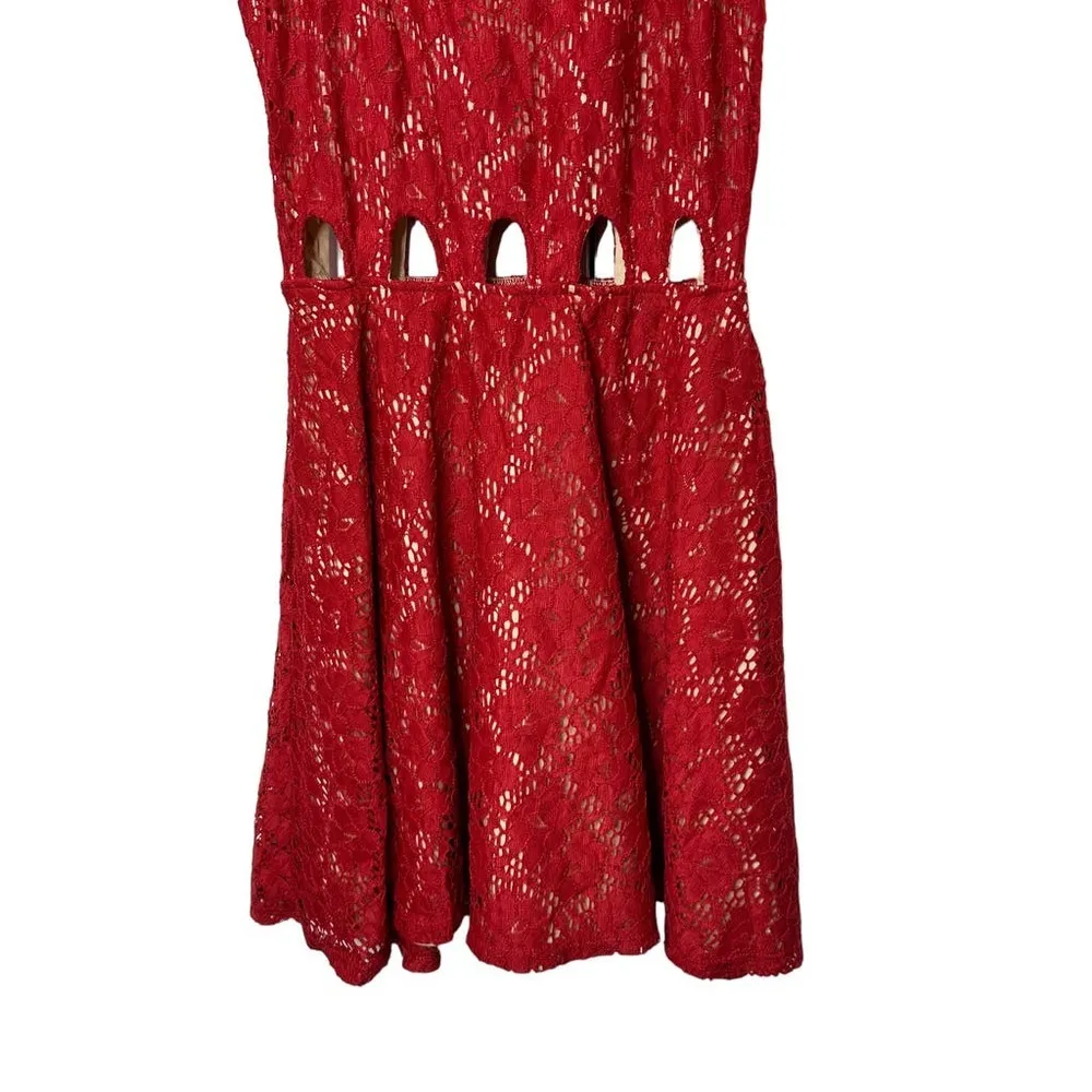 Socialite Red Lace Cut-Out Sleeveless Fit & Flare Dress Women's XS - Image 3