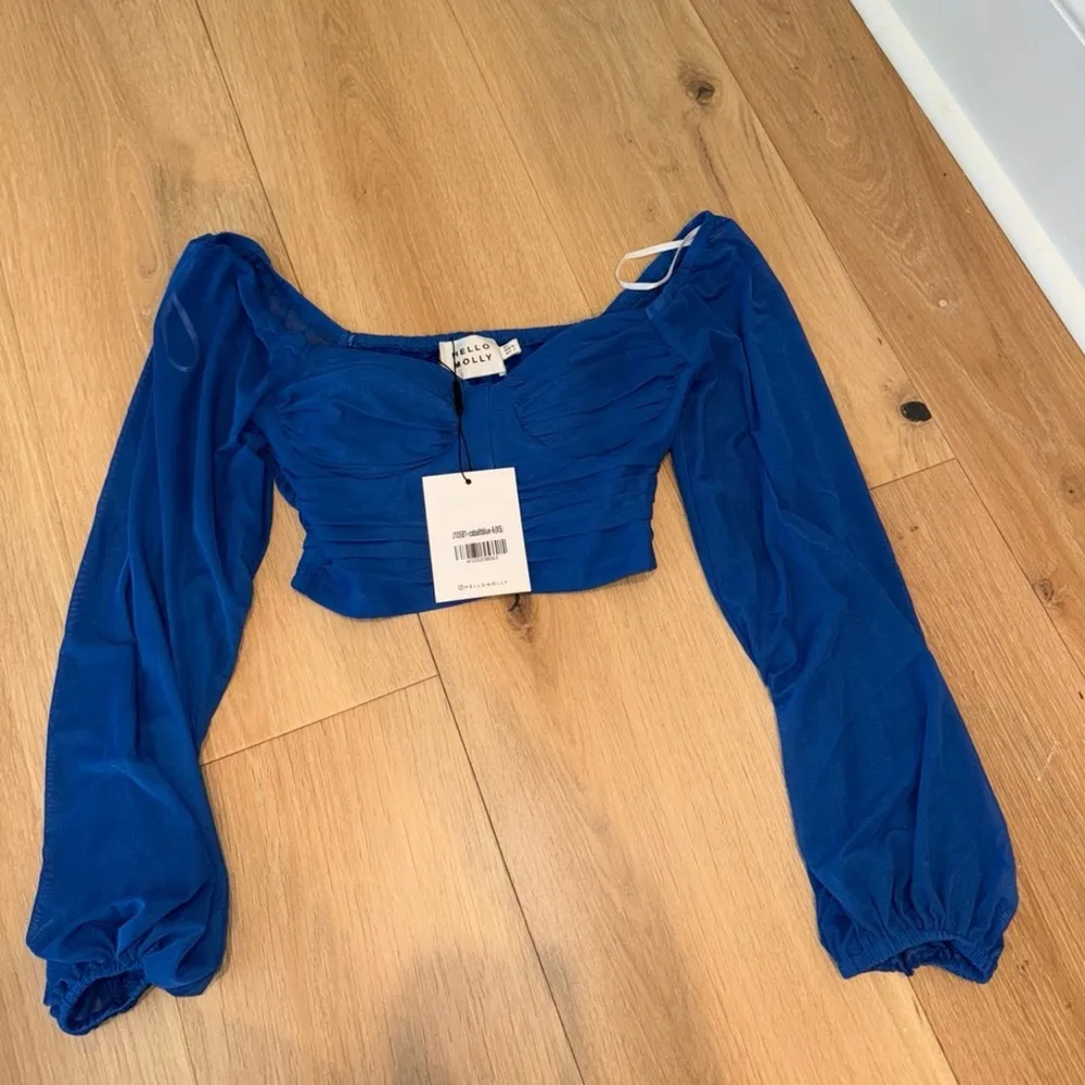 NWT  Blue Crop Top - Image 3