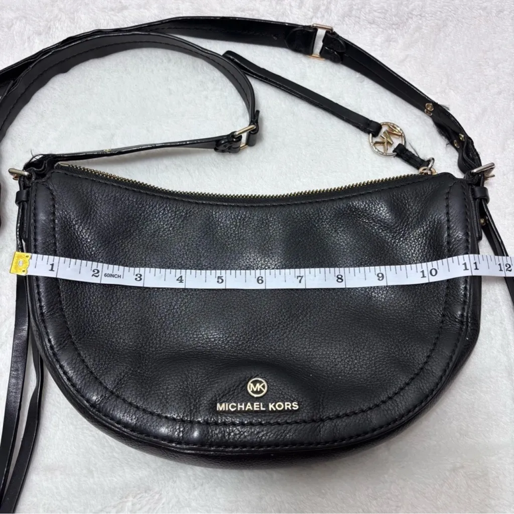 MICHAEL KORS Camden Solid Black Leather Small Messenger Crossbody‎ Bag - Image 3
