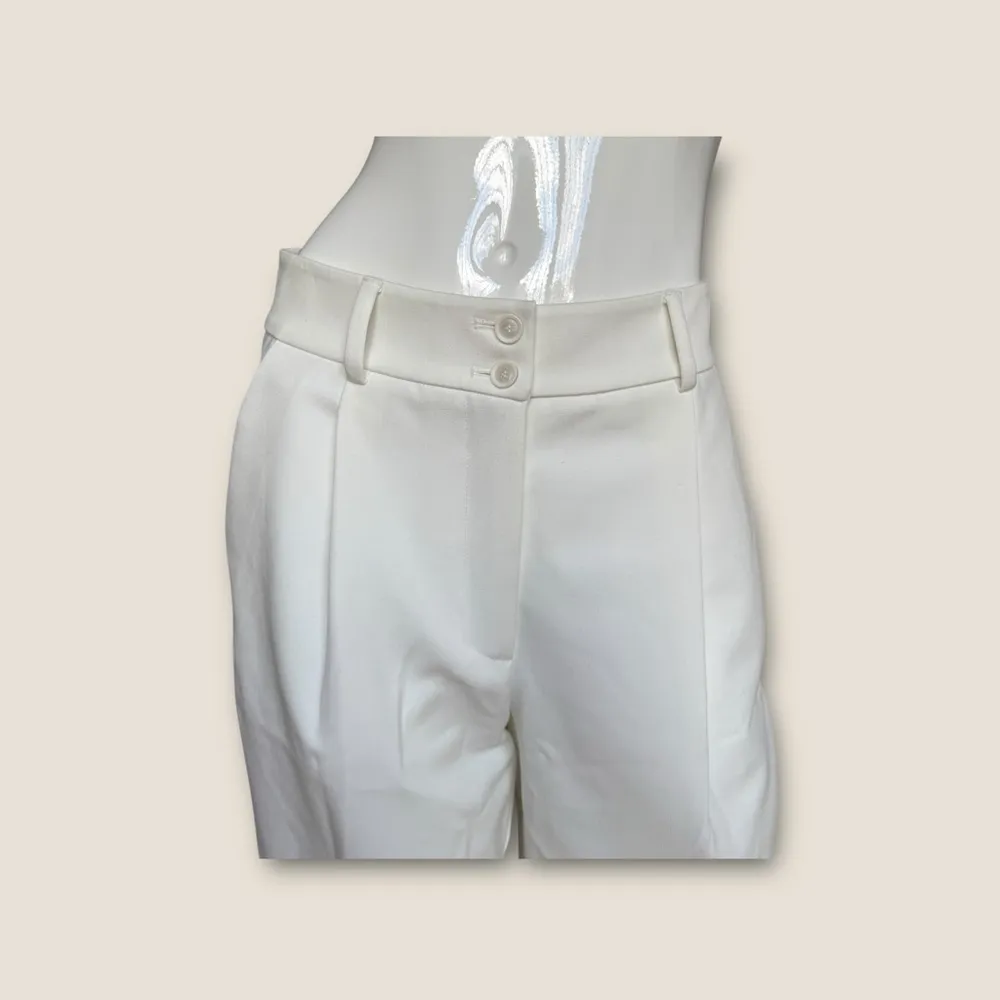 THEO HESTIA BERMUDA SHORTS in cream medium White - Image 7