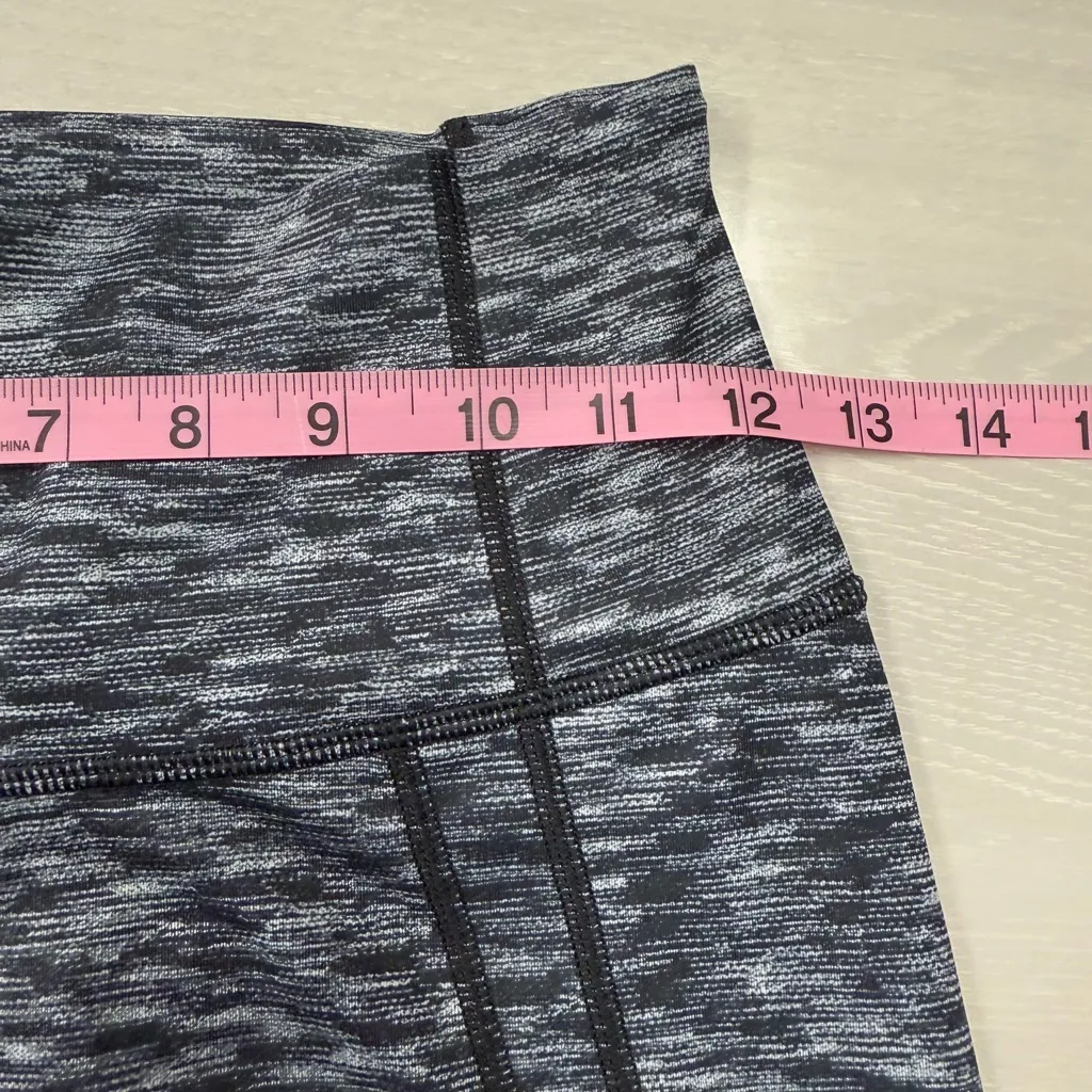 Lululemon Drop It Like It's Hot Crop Dramatic Static White Black Luxtreme Mesh 4 - Image 6