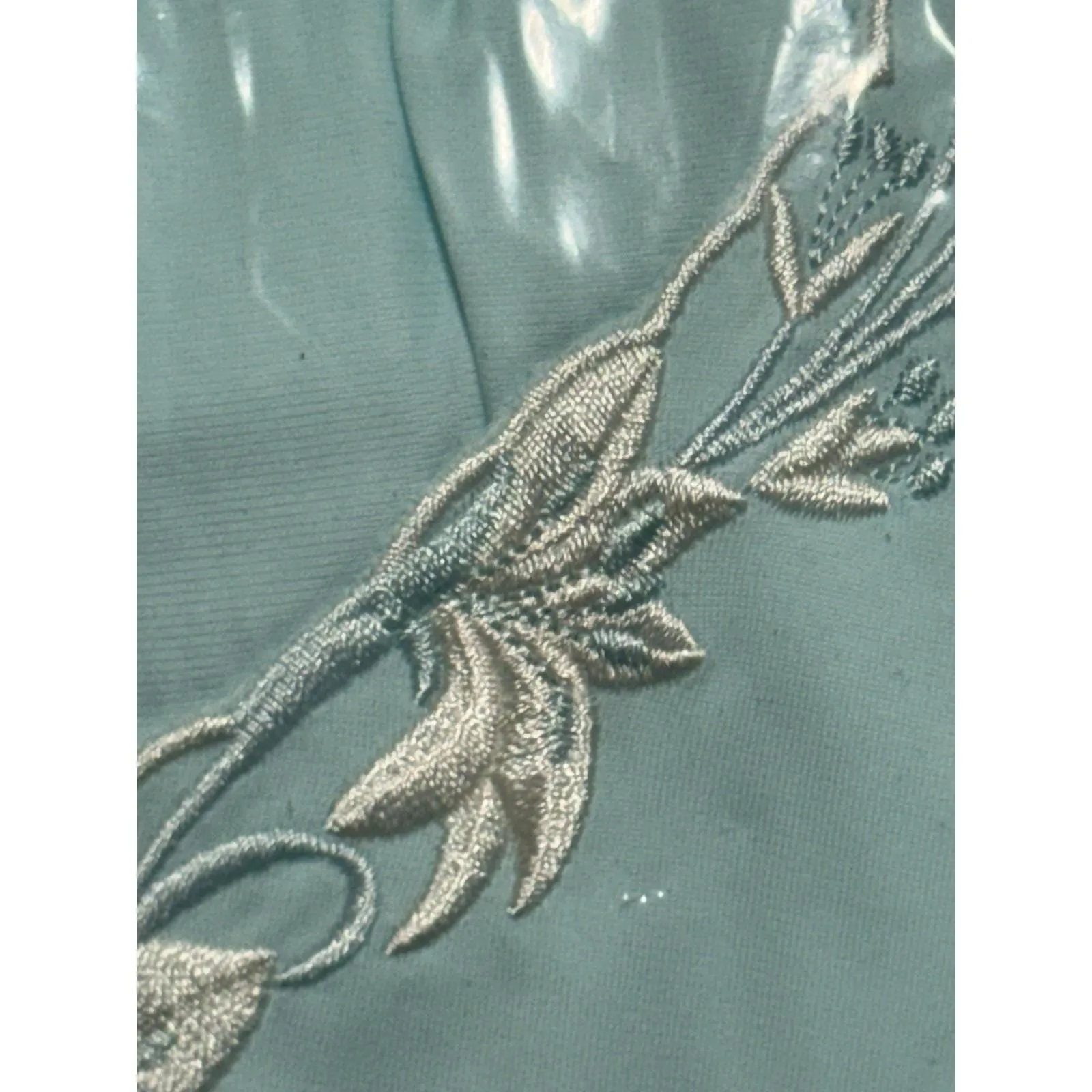 NEW Miss Elaine 100% Nylon Short Sleeve Nightgown M Seafoam Embroidered Relaxed Size M - Image 5