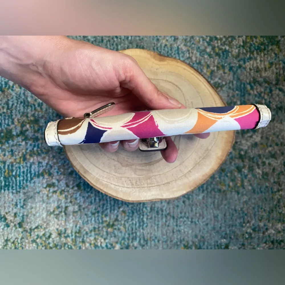 Vintage Y2K  colorful logo ‘C’ pattern tab lock slim wallet - Image 7