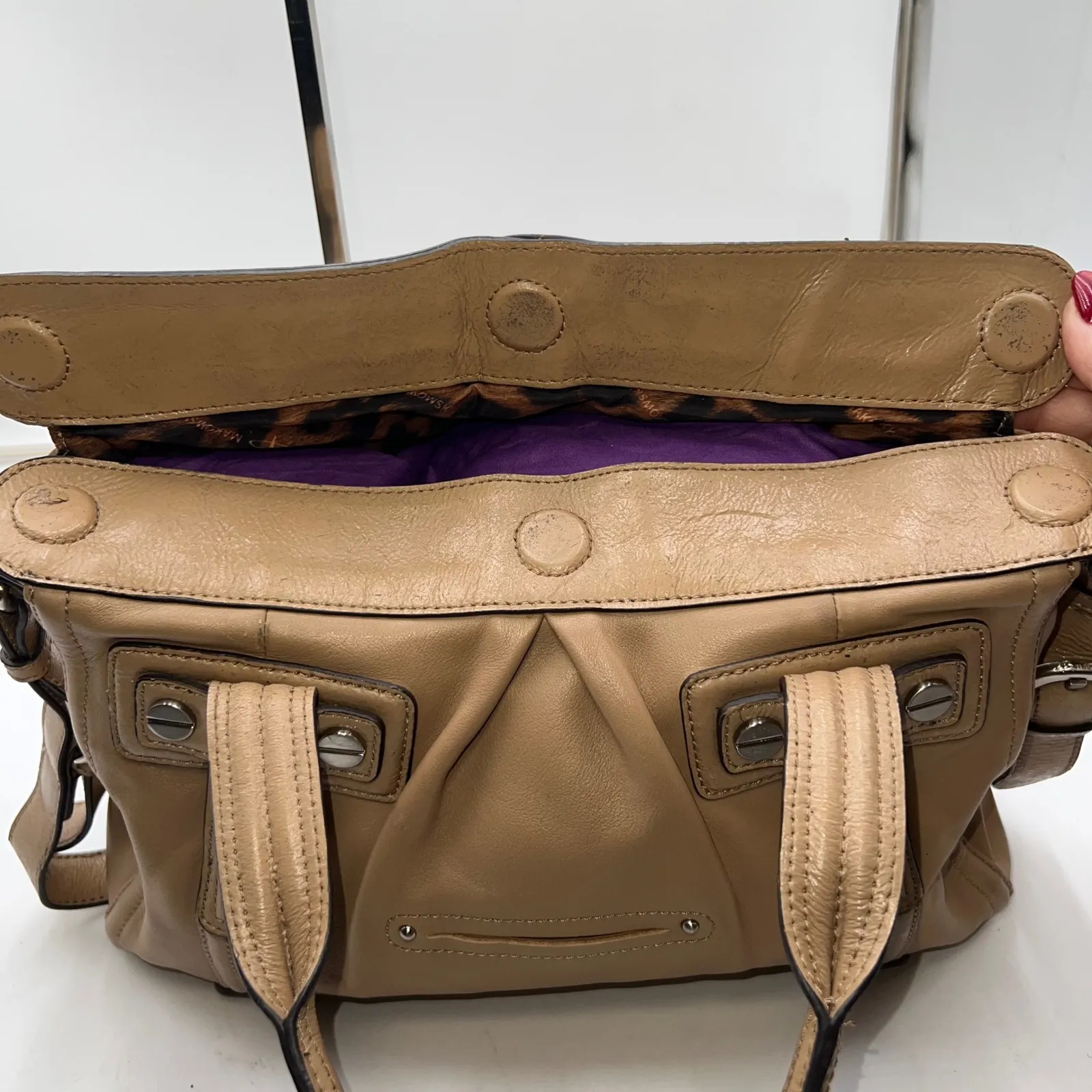 B Makowsky Leather Satchel Shoulder Bag Camel Taupe Gold Tone Hardware Tan - Image 6