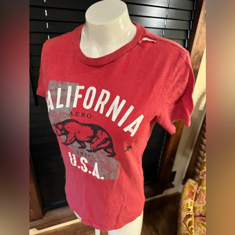 AEROPOSTALE GRAPHIC T-SHIRT RED COLOR SZ XS - Image 2