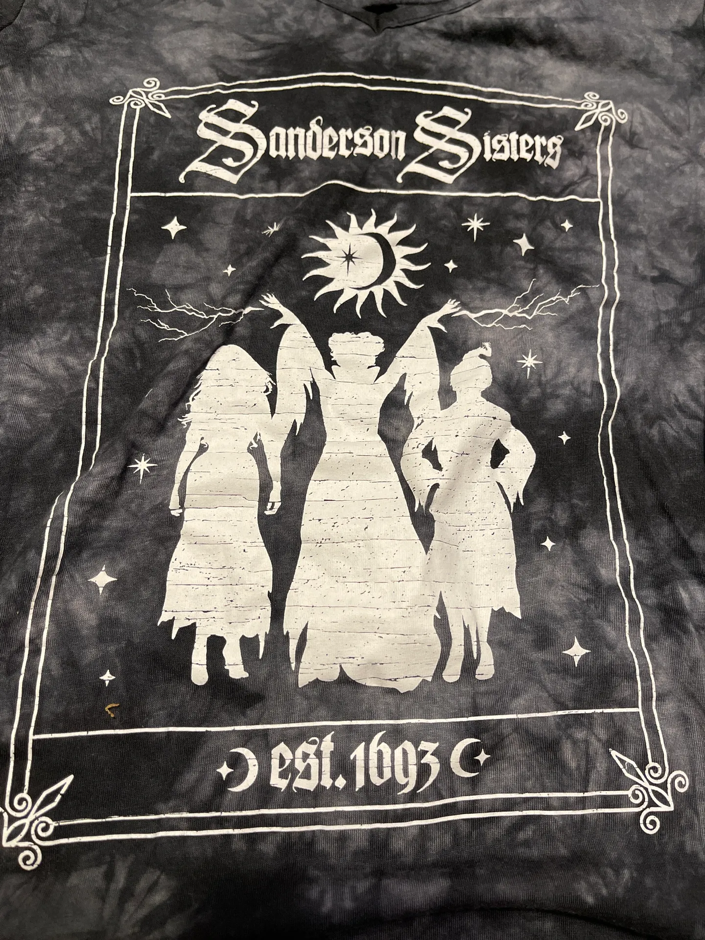 Hot Topic Hocus Pocus Tee - Image 3