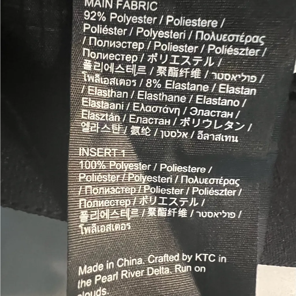 Women’s On Cloud On Running Shorts Running Active XS Green Black EUC - Image 3