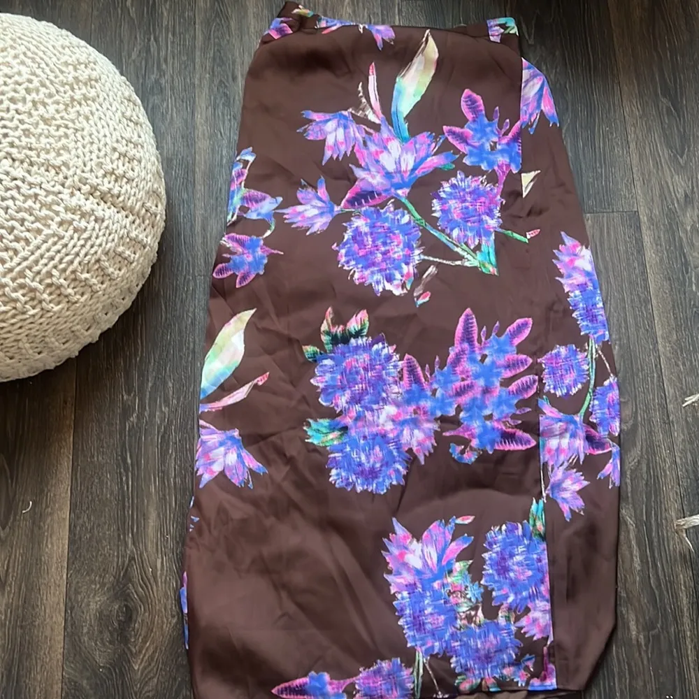 Rococo Sand Shay Skirt - Image 5