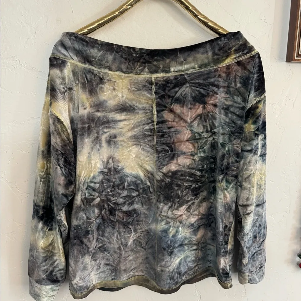 UMGEE TIE DYE VELVET OFF THE SHOULDER / ONE SHOULDER LONG SLEEVE TOP - Image 3