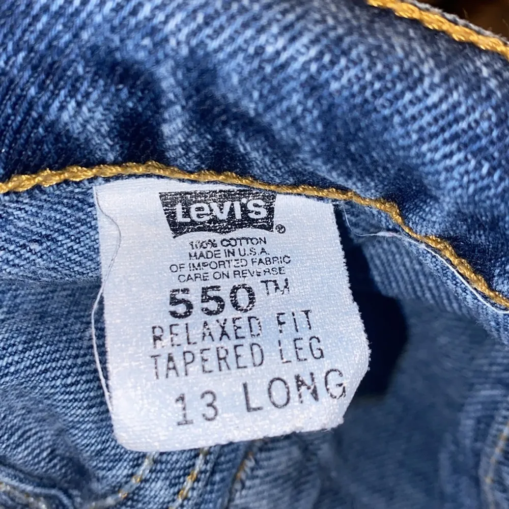 Women’s Vintage Levi Jeans Red Tab size 13 Long - Image 4