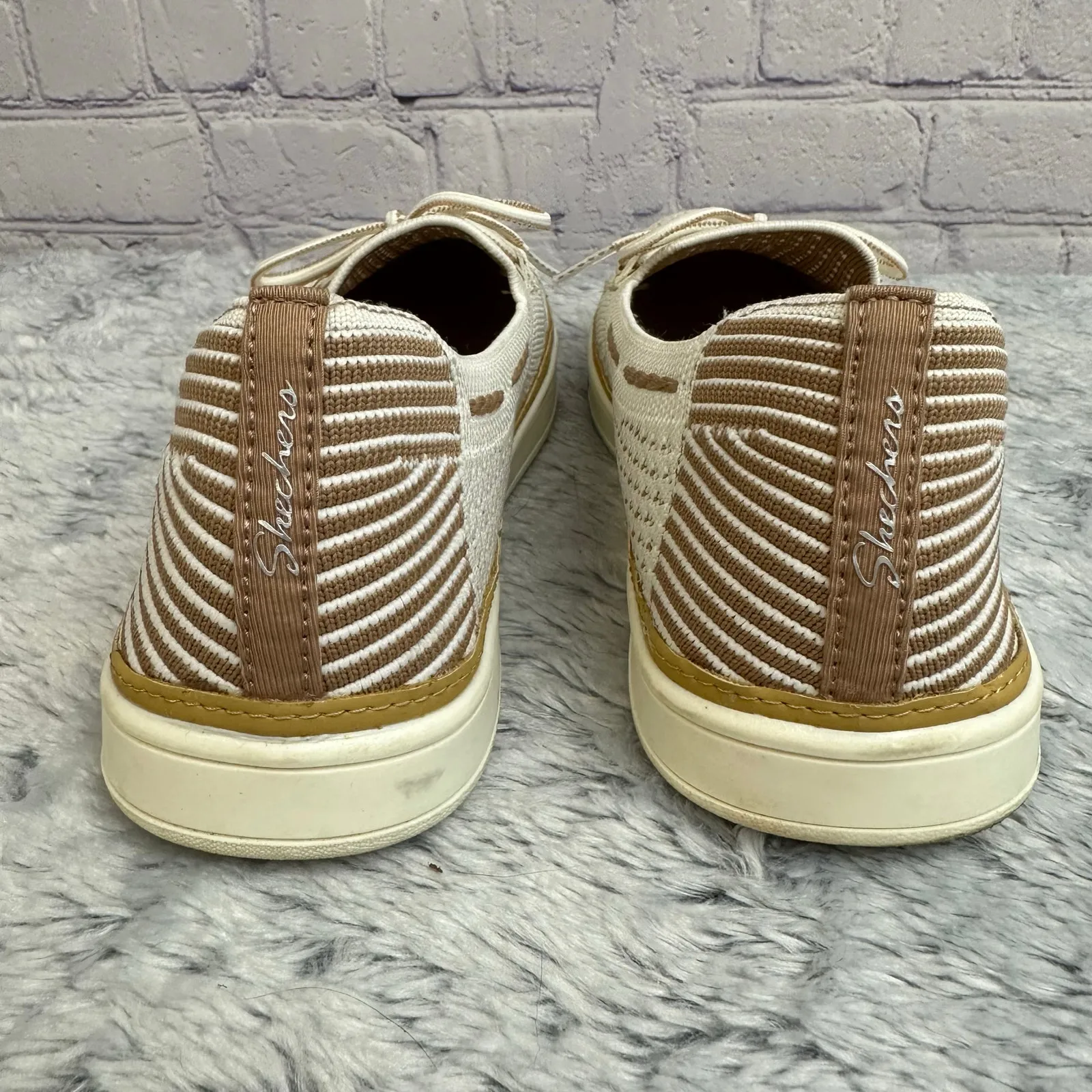 Skechers Coastal Drive Slip On Shoes Cream Off White Size 9 Casual - Image 5