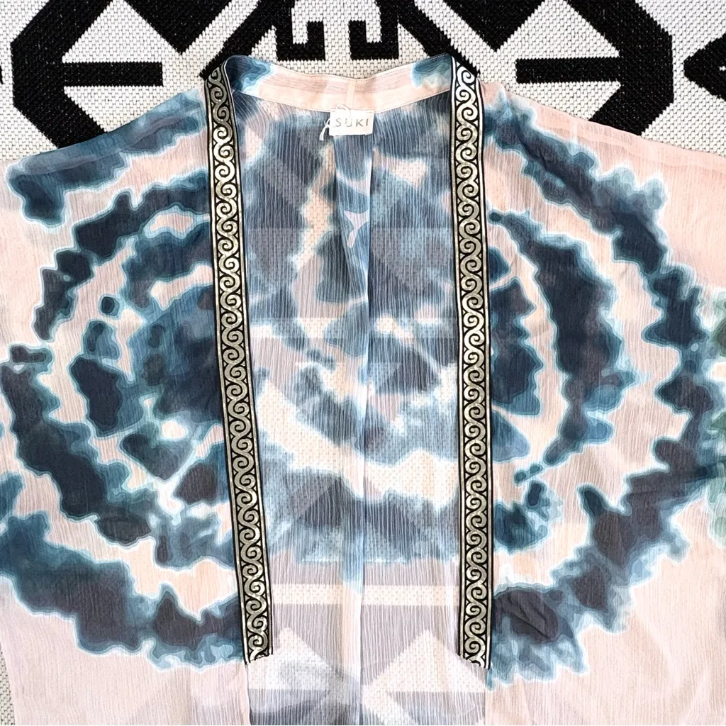 Suki So Goddess Sheer Tie Dye Gold Metallic Accent Kimono in Ocean One Size Blue - Image 12