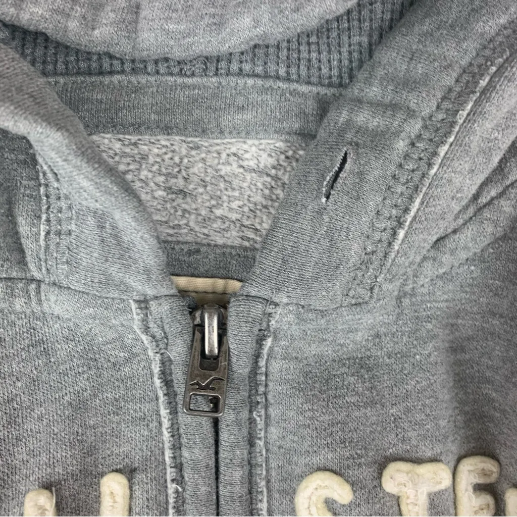 Hollister size medium gray y2k Charcoal Full-Zip Hoodie no string - Image 8