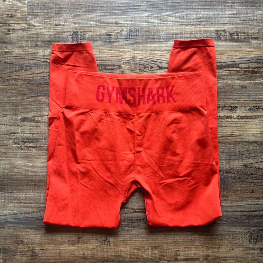 Gymshark Fit Seamless Mid Rise Activewear Leggings Red/Orange Size Medium - Image 6