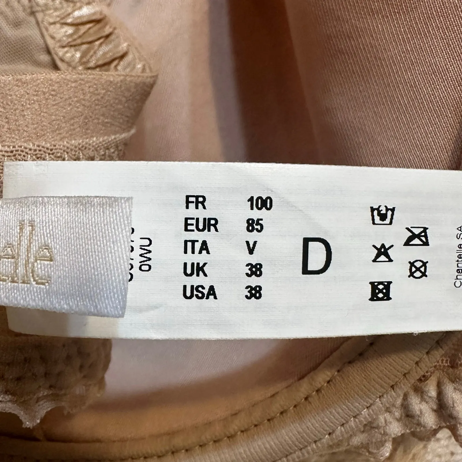 NEW Chantelle Underwire Bra sz 38D Chantelle Courcelles 6797 Spacer T-Shirt bra - Image 4