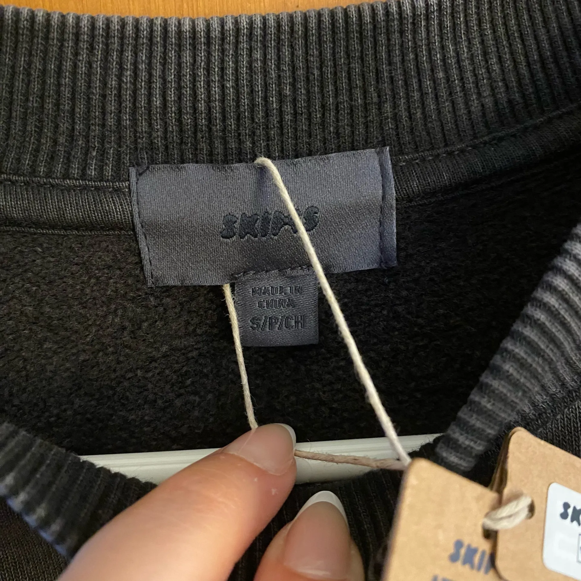 SKIMS Boyfriend Fleece Crewneck Pullover - Image 6