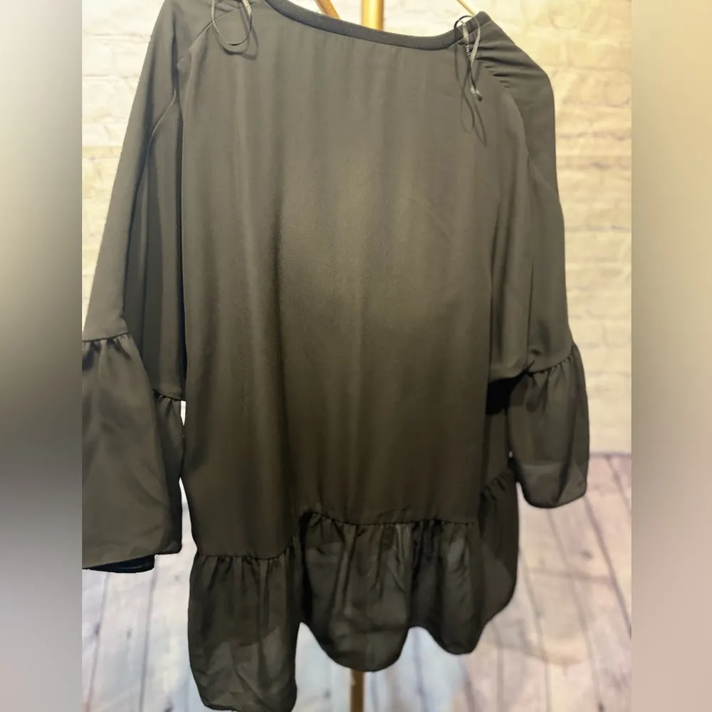 Pleione V-Neck Boho Peplum Top Black Medium NWT Sample - Image 8