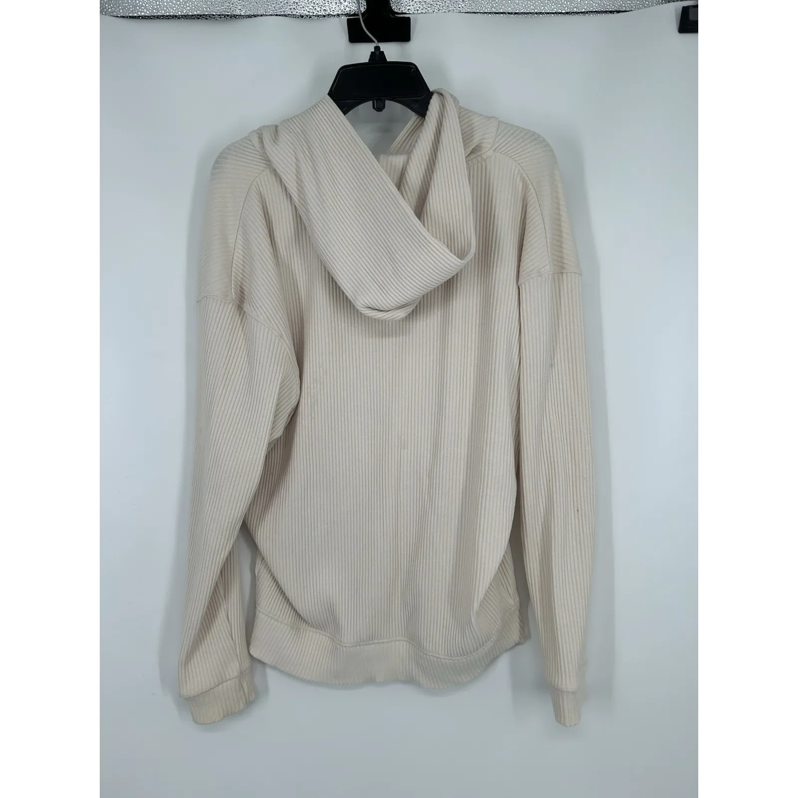 White‎ Fox M/L Hoodie Jacket Small Shorts White Ribbed Matching Set 2 Piece - Image 3