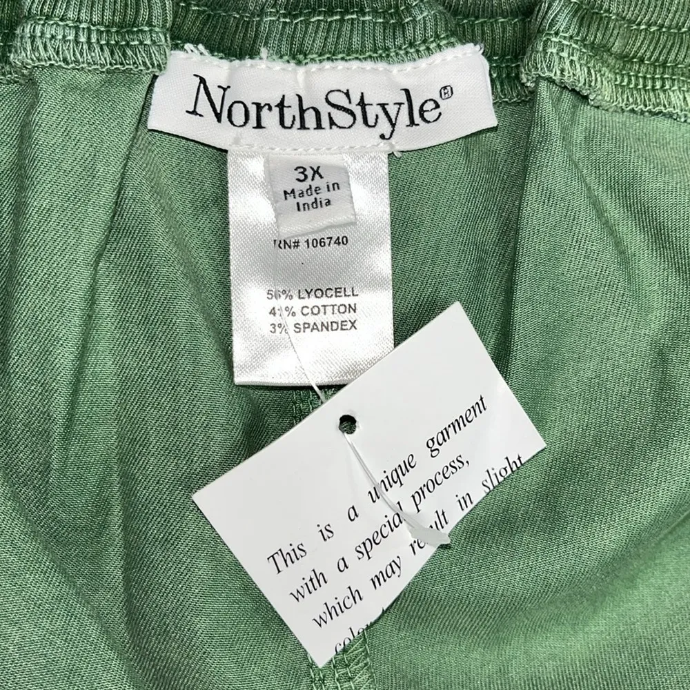 NorthStyle NWT Size 3X Green Roll-Tab Hemline Pull-On Pants to Capris - Image 4