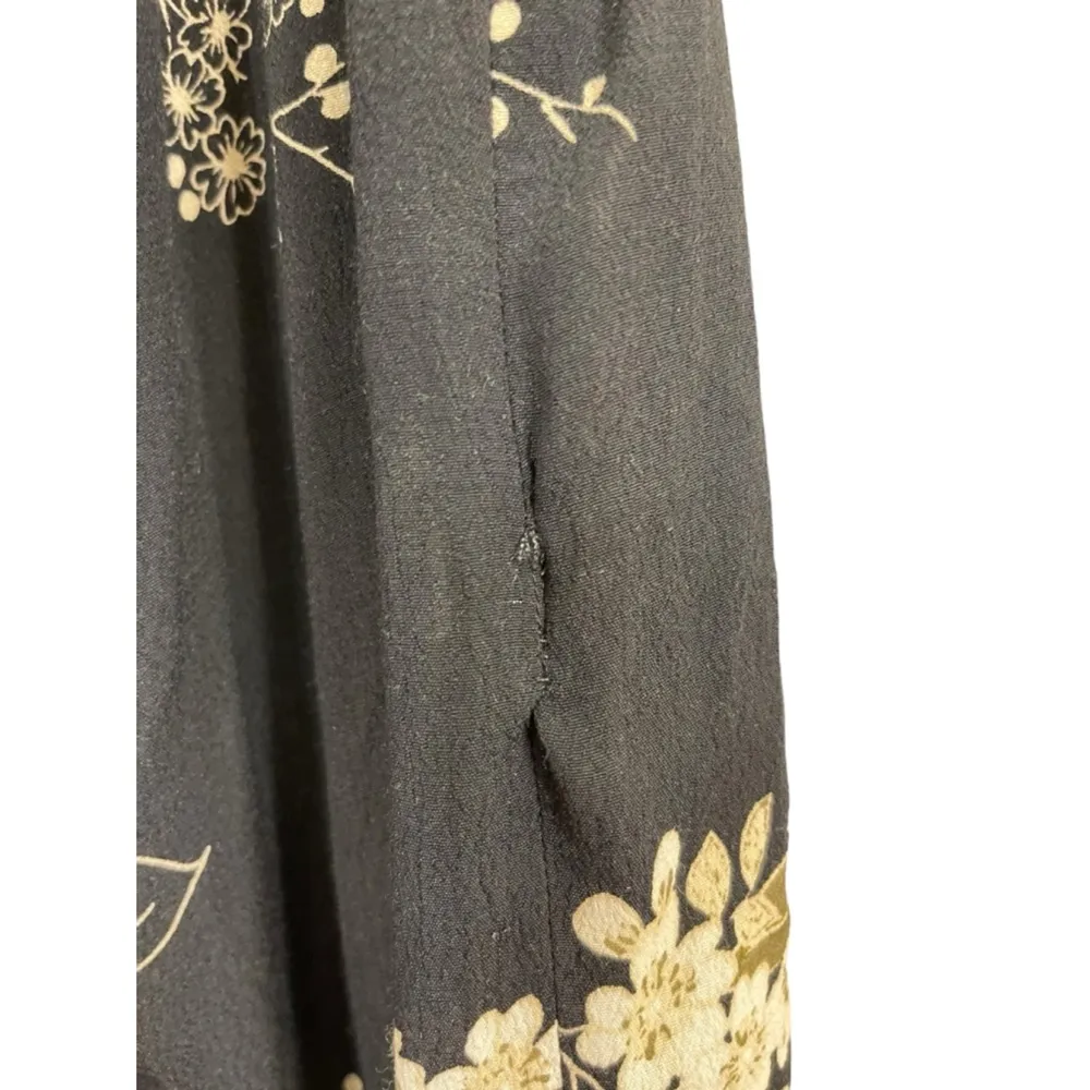 Women's Dynamite Pants Floral Black S/P - Image 4