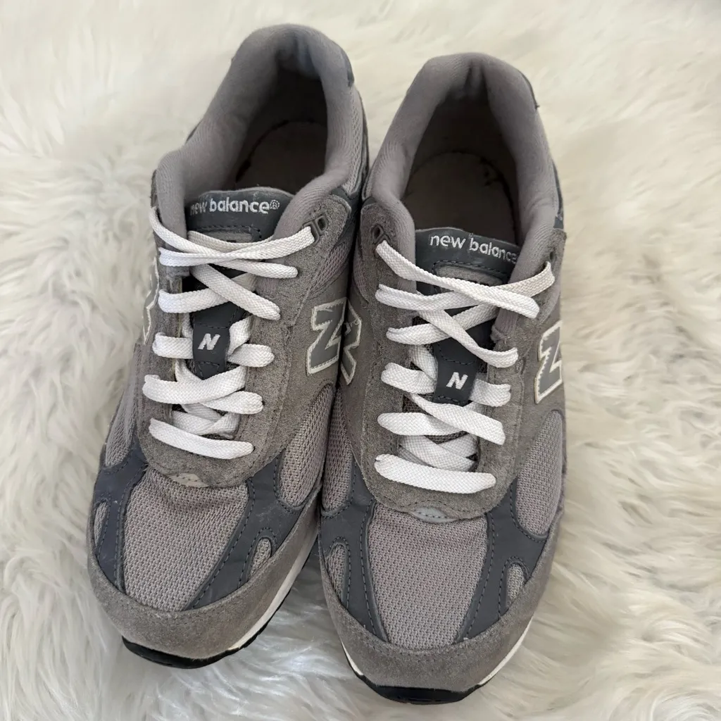 New Balance 993 Made in USA Gray Suede Mesh Sneakers Women’s 7 - Image 3