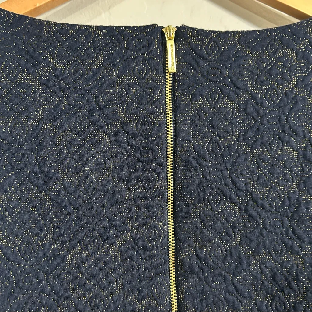 Michael Kors Navy Gold Lurex Jacquard Sleeveless Dress XXL
Verania Medallion Blue - Image 8