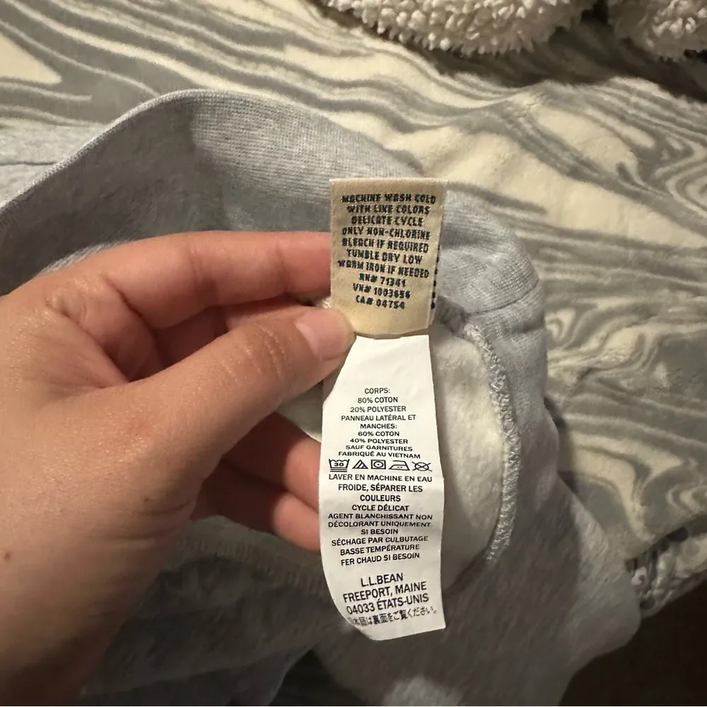 L.L.Bean Women’s Quilted Quarter-Zip Pullover size S petite light gray - Image 7