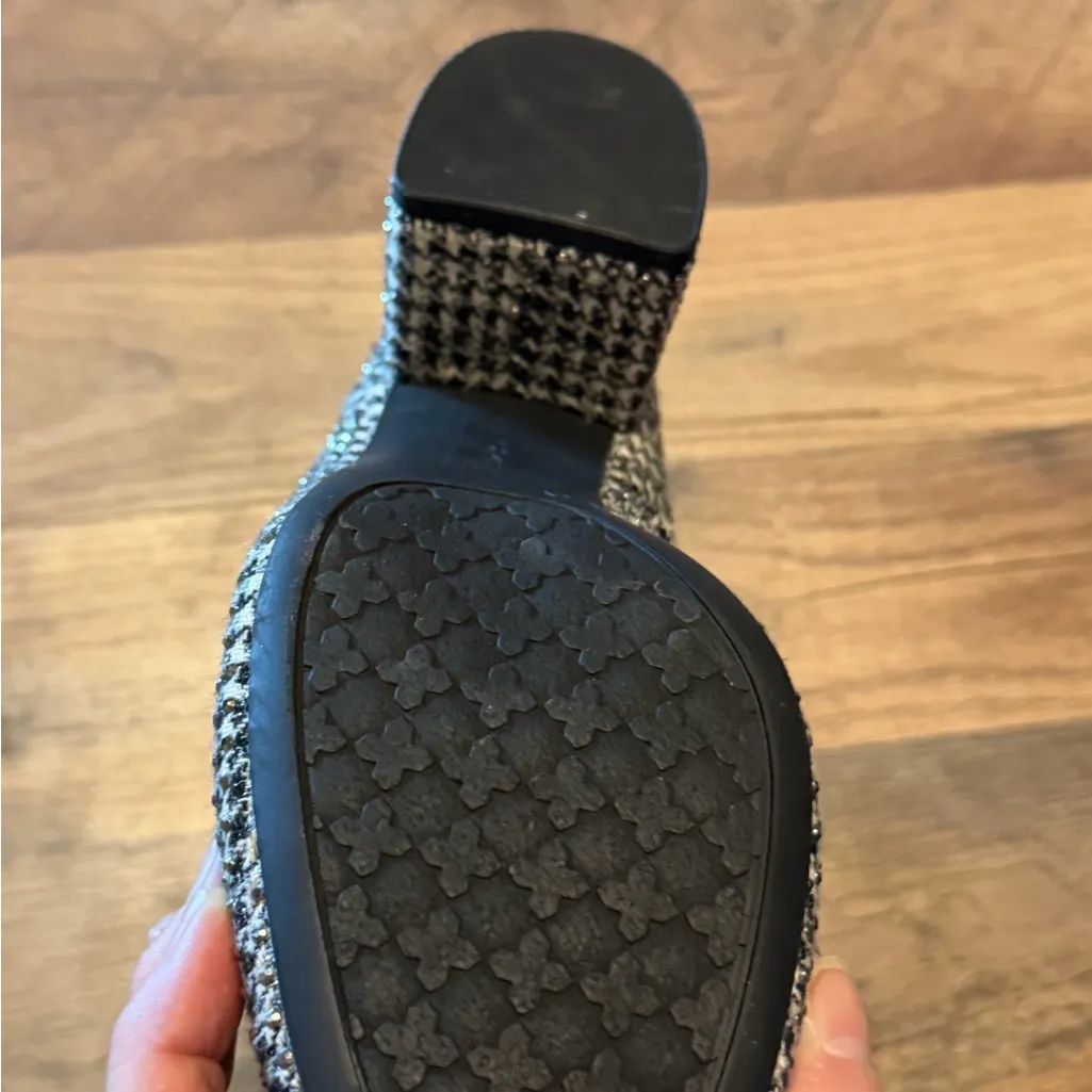 Kelly and Katie Black and White Houndstooth Ankle Boots Shine and Shimmer size 7 - Image 8