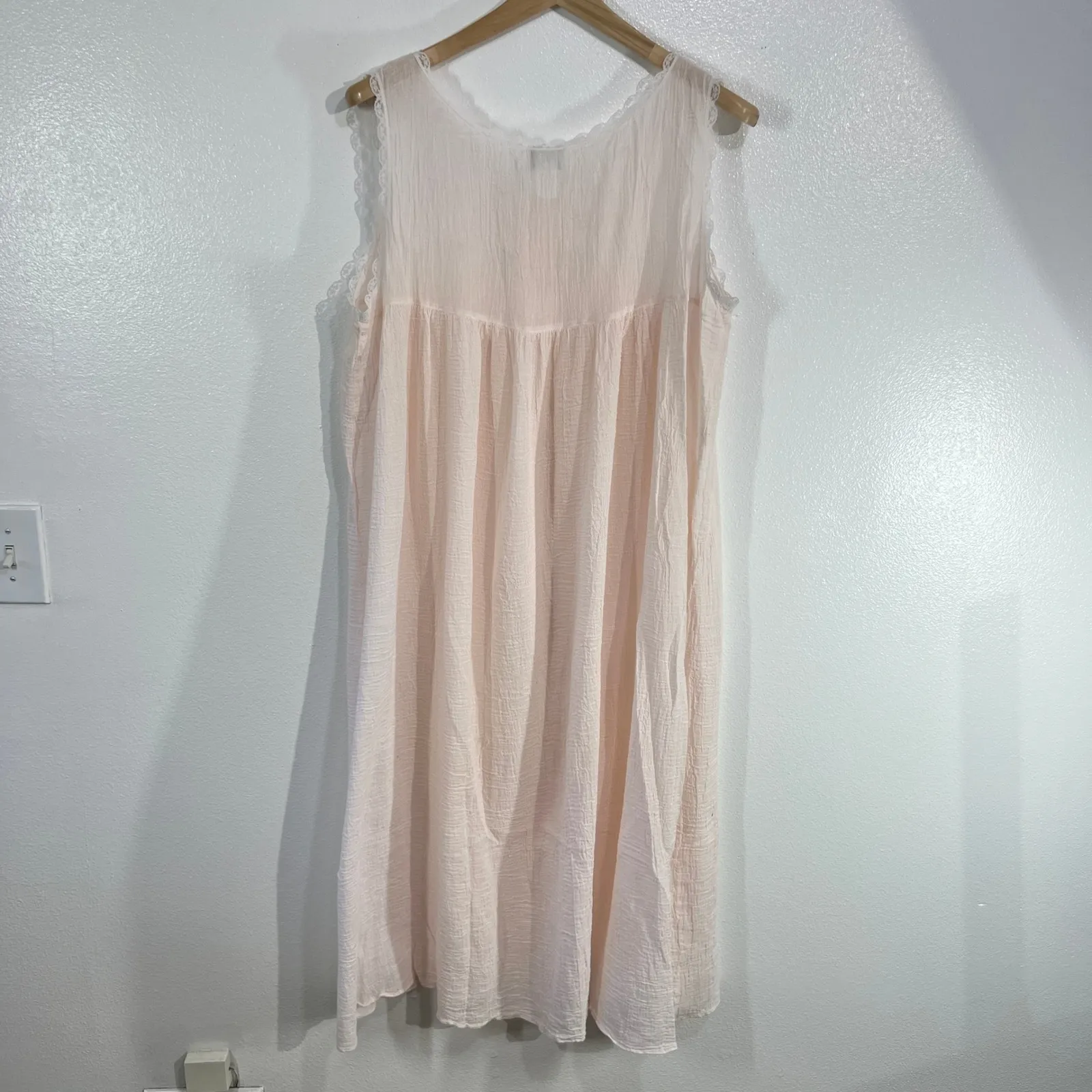 Vintage. Character Vintage Nightgown Small Embroidered Cotton Sleeveless Lace‎ Pink - Image 3