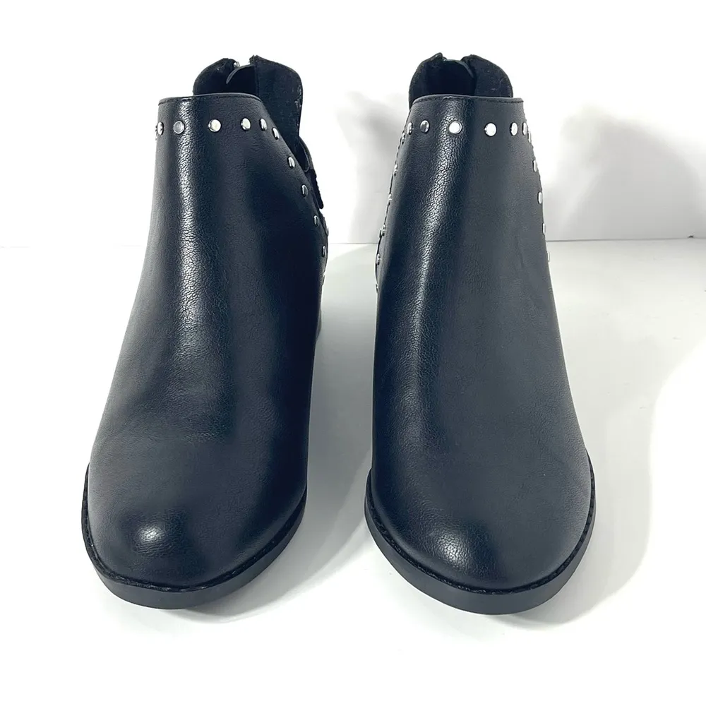 Lane Bryant Dream Cloud Black Embossed Booties Size 8 - Image 3