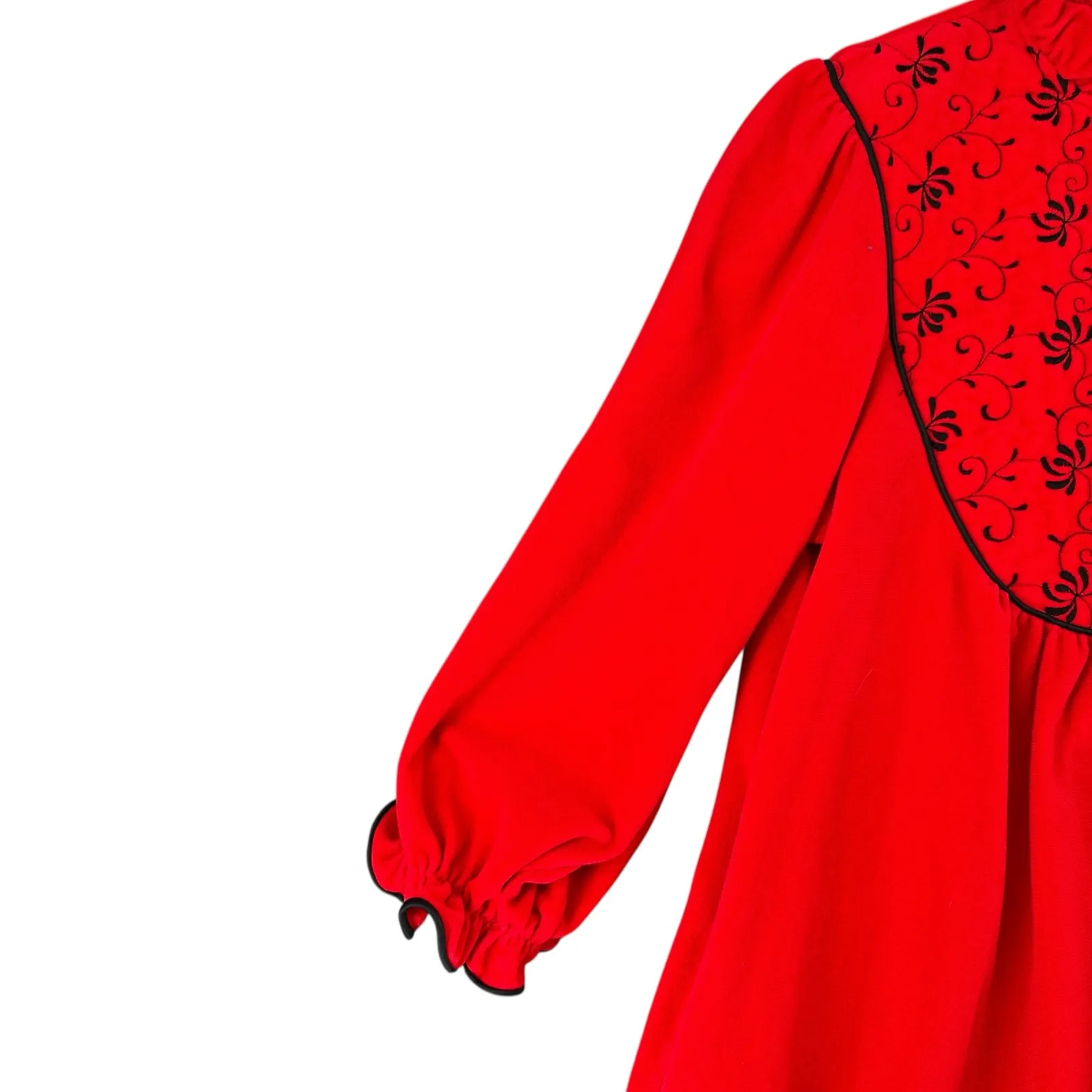 Vintage 1980s Red Velour Nightgown Large Gothic Romantic Floral Embroidered - Image 3