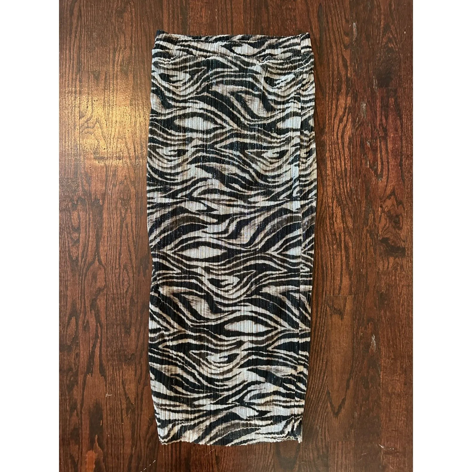 Nasty Gal Animal Print Plisse Metallic Midi Skirt Size 6 - Image 4