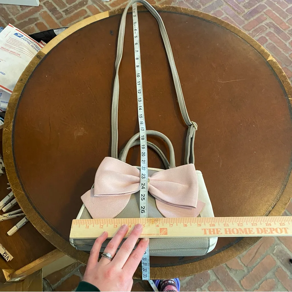 Betsy Johnson Bow Satchel with crossbody‎ strap - Image 7