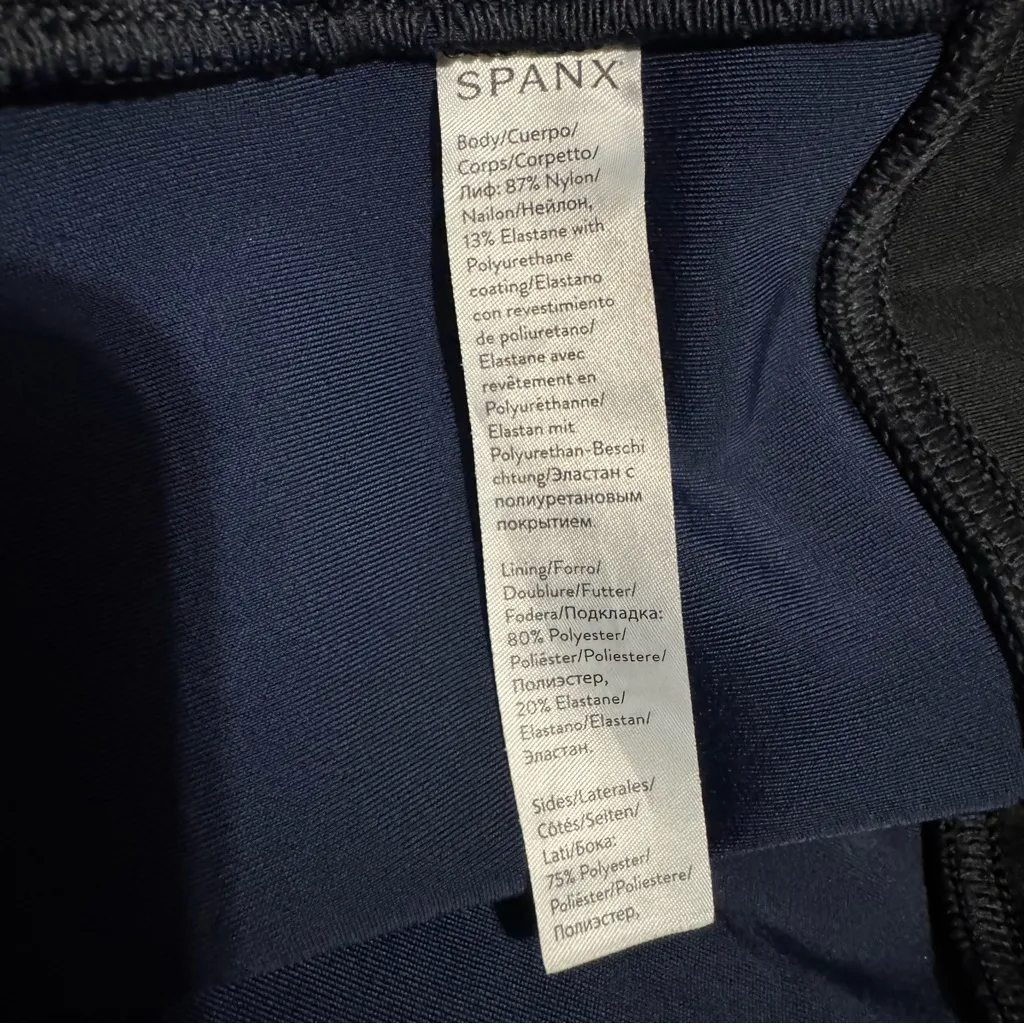 SPANX Women‎ Navy Blue Faux Leather Leggings Sz M with Blue and Teal Stripes 7/8 - Image 16