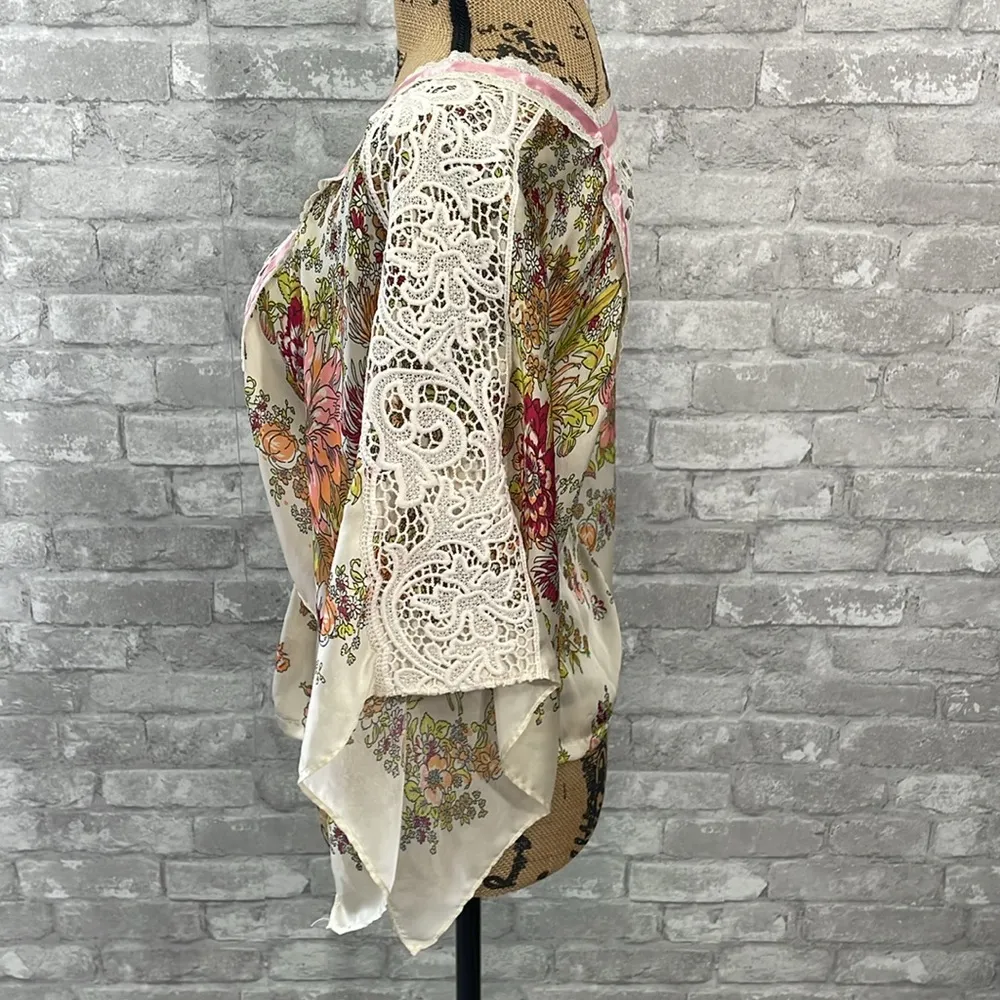 Anthropologie Tiny Begonia Floral Lace Top - Image 5