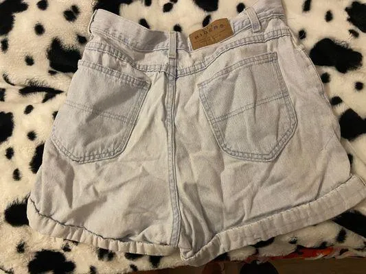 Mom Jean Denim Shorts Size M petite - Image 2