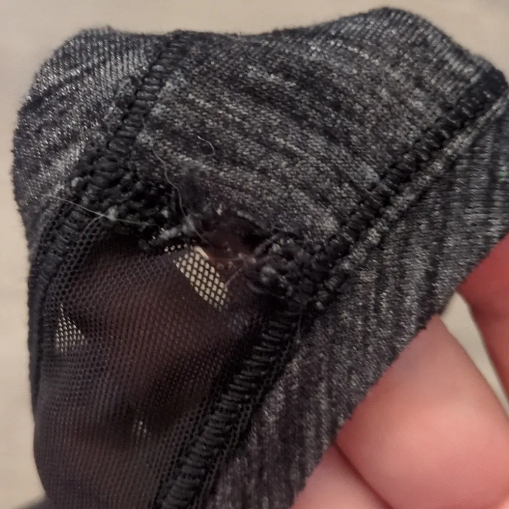 Lululemon work the circuit tank heathered Black/ black size 10? - Image 6