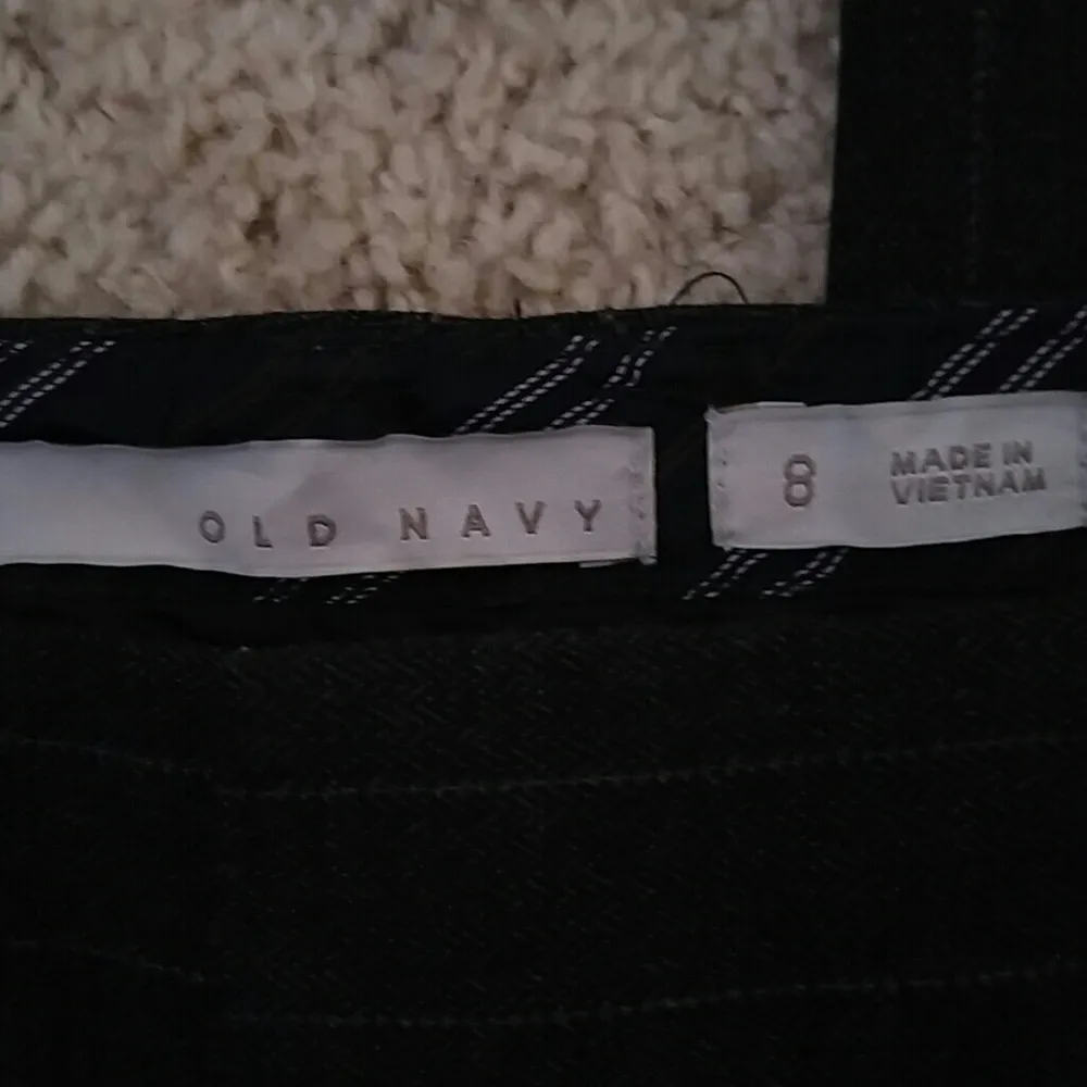 OLD NAVY GRAY & WHITE STRIPE DRESS SLACKS SIZE 8 - Image 3