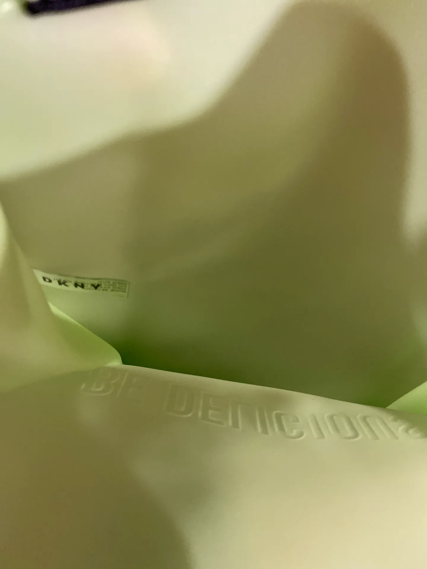 Tote Rubber Neon NWT - Image 5