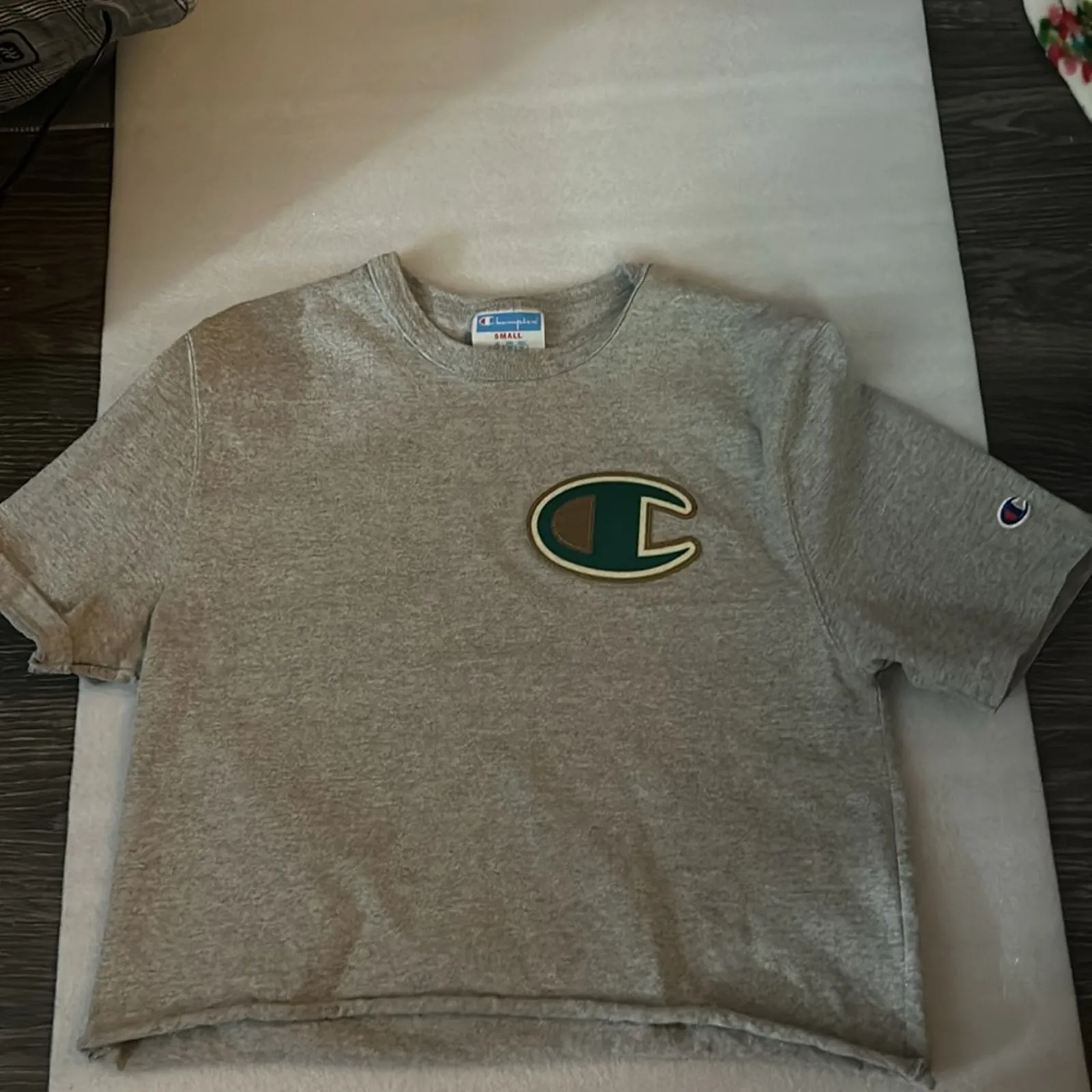 Champion Gray Cropped Rolled Hem T-shirt S Casual Athleisure Activewear Cozy - Image 3