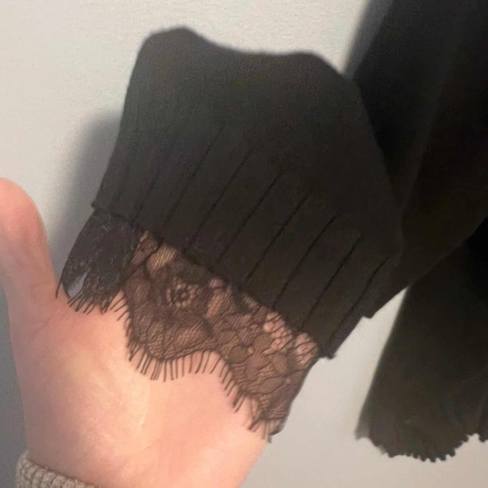 Adrianna Papell Black Lace Trim V-Neck Sweater Size XLarge - Image 5