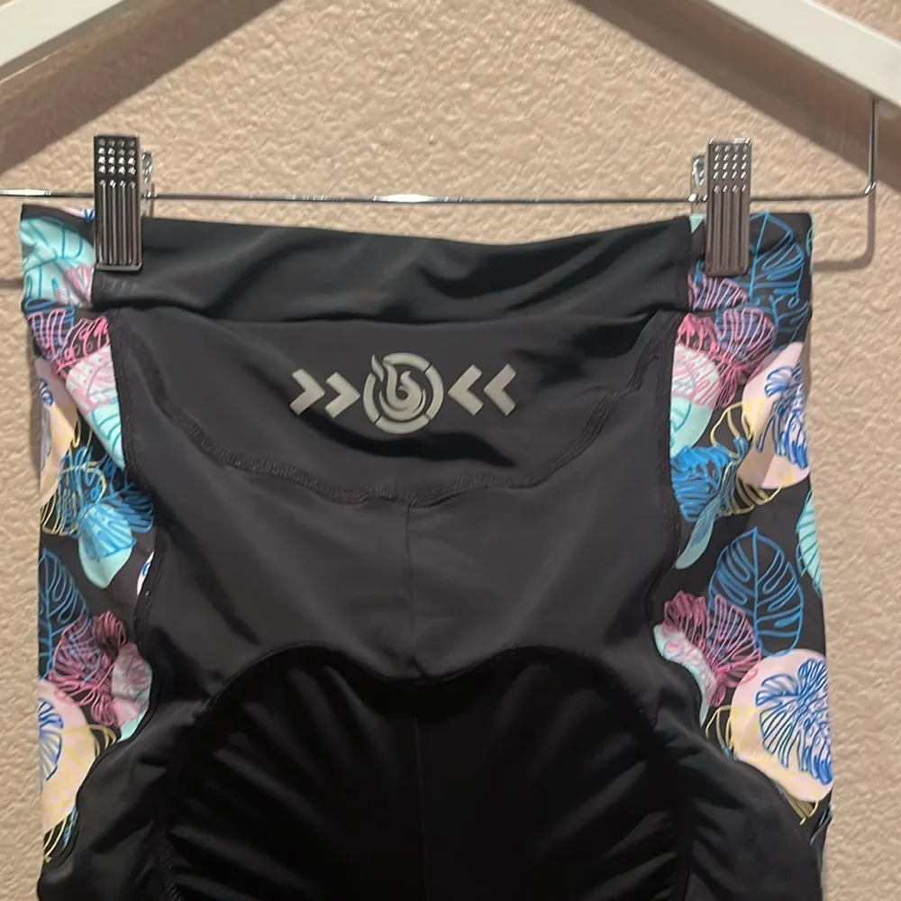 New Beroy Women’s Bicycle Cycling Shorts Size Small NWOT Black - Image 7