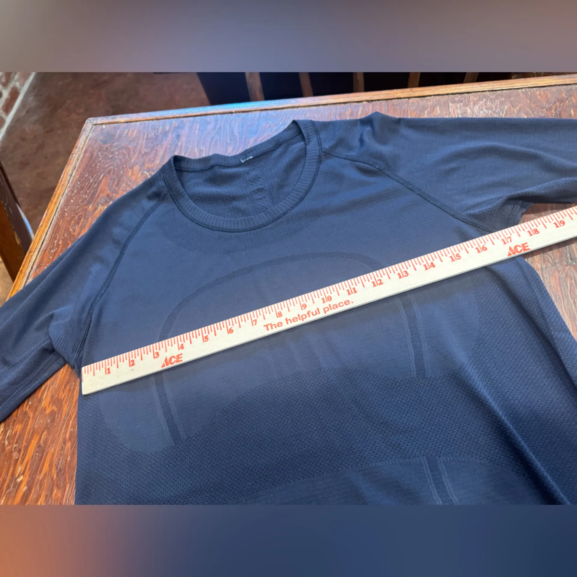 LULULEMON Swifty Tech Elbow Length Sleeve Shirt - size 12 - Image 6