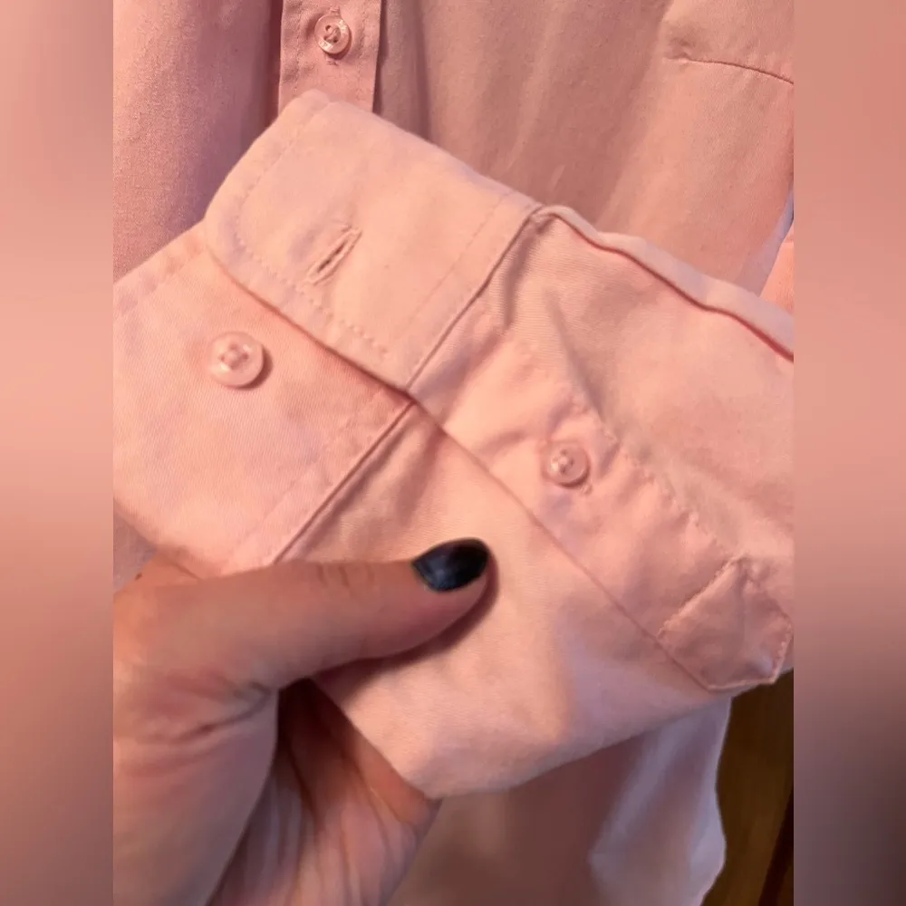 Women’s Medium Antigua Pink Green Bay Packers Button Down Dress Shirt - Image 4